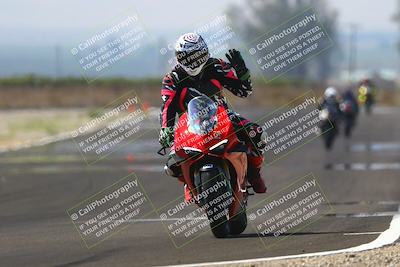 media/Sep-20-2025-TrackDaz (Sat) [[27f0cde673]]/A Group/2pm (Turn 9)/